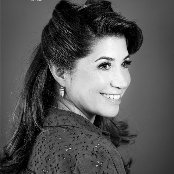 Meet your Posher, Michelle - Picture 2 of 2